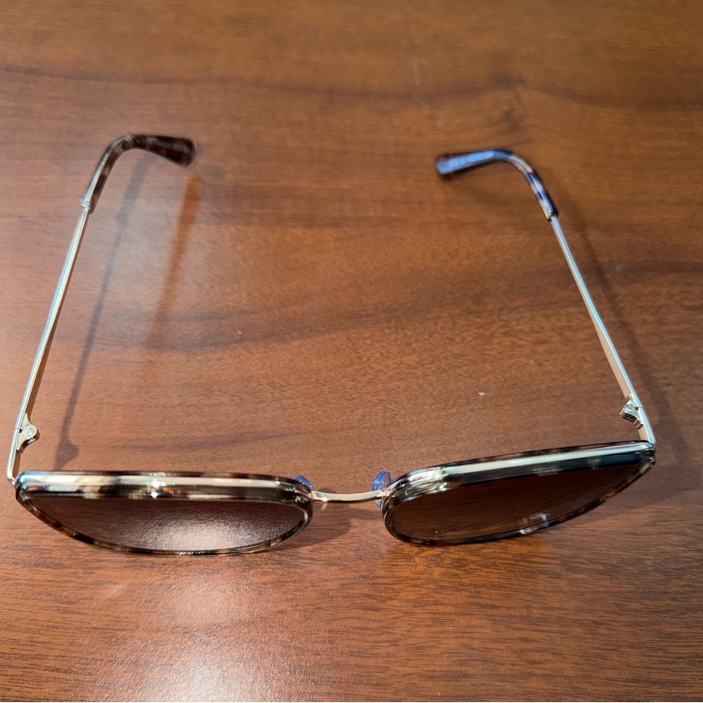 Tortoise Shell Sunglasses - Picture 5 of 5